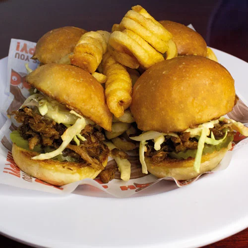 Entradas - Pork Sliders - Hooters Cancún