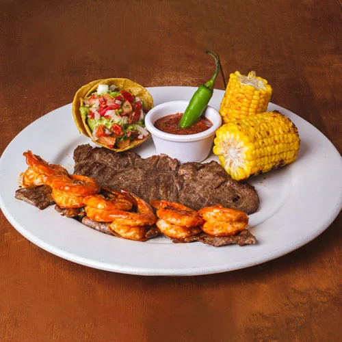 Surf & Turf - Hooters Cancun